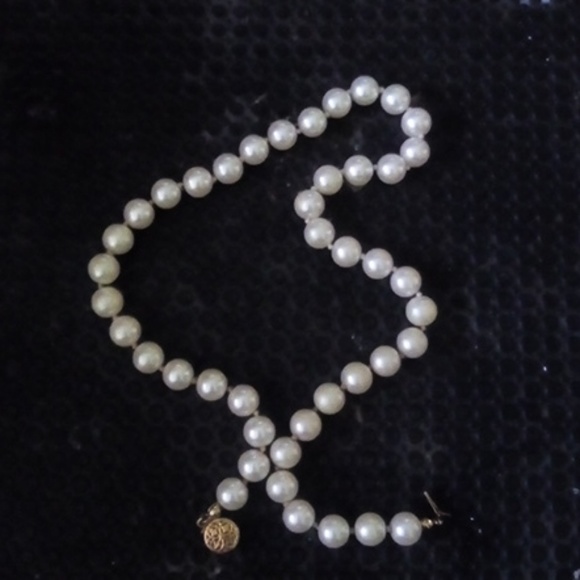 Necklaces - Picture 6 of 6